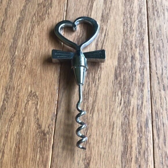 Silver heart wine bottle opener - Picture 2 of 4